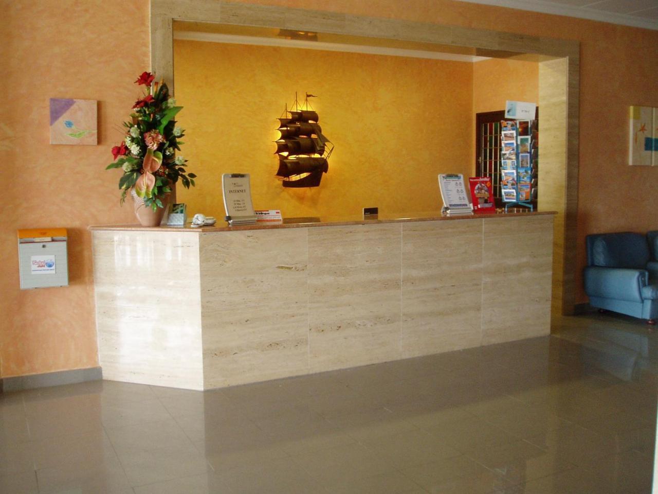 Hotel Fragata Calella Dış mekan fotoğraf